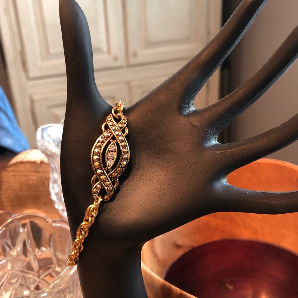 Avon rhinestone/cubic zirconia gold bracelet